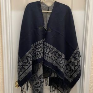 NWOT ELON PONCHO